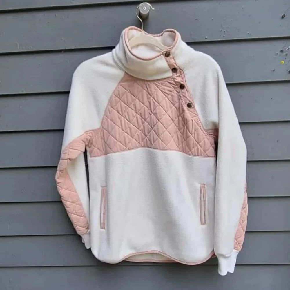 Abercrombie White Nude Pull over Fleece size Medium